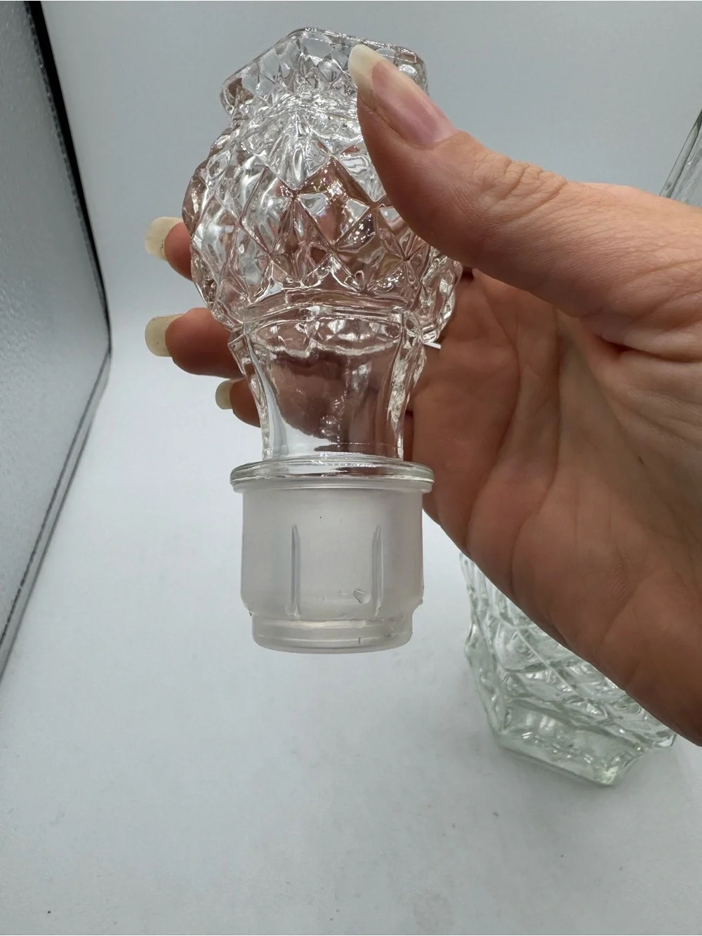 Vintage Anchor Hocking Hexagonal WEXFORD Gold Trim Decanter w/Stopper 1965